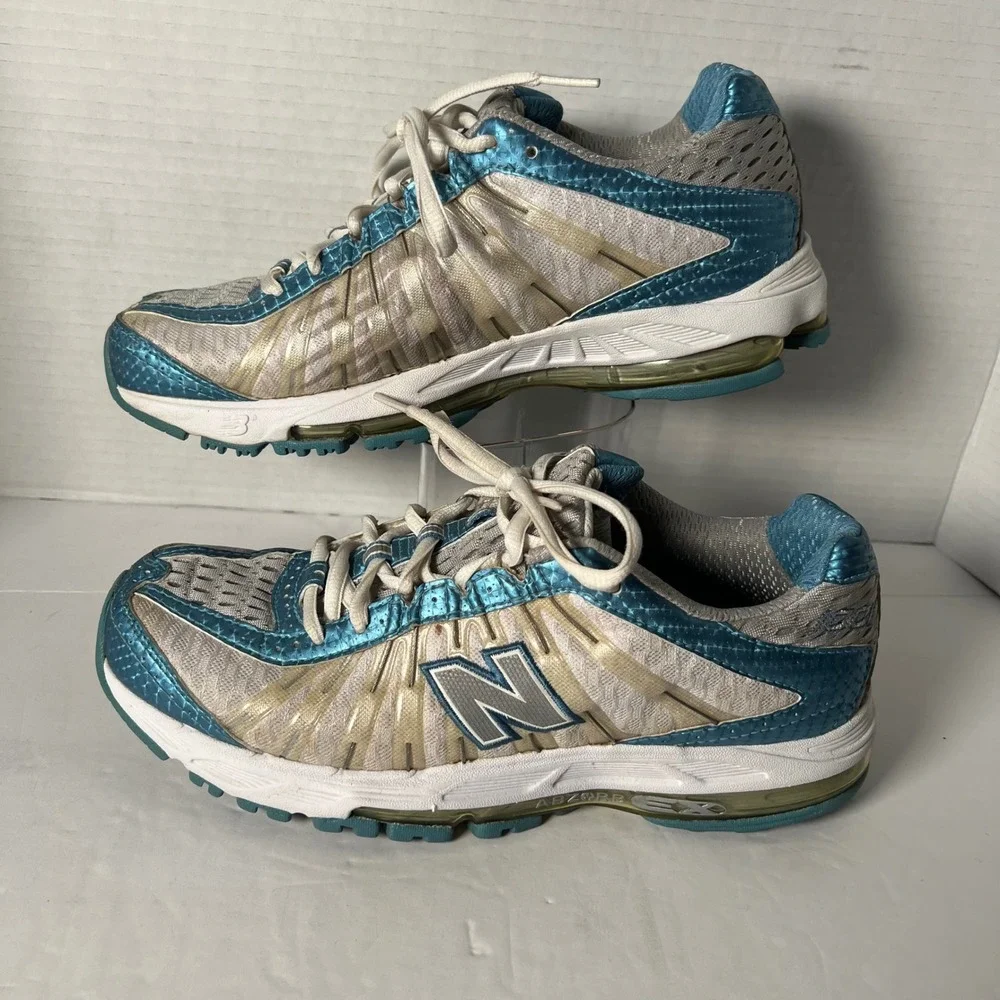 RARE New Balance WR1001BL Womens 8.5‎ B Running Shoes Silver Metallic Blue VTG